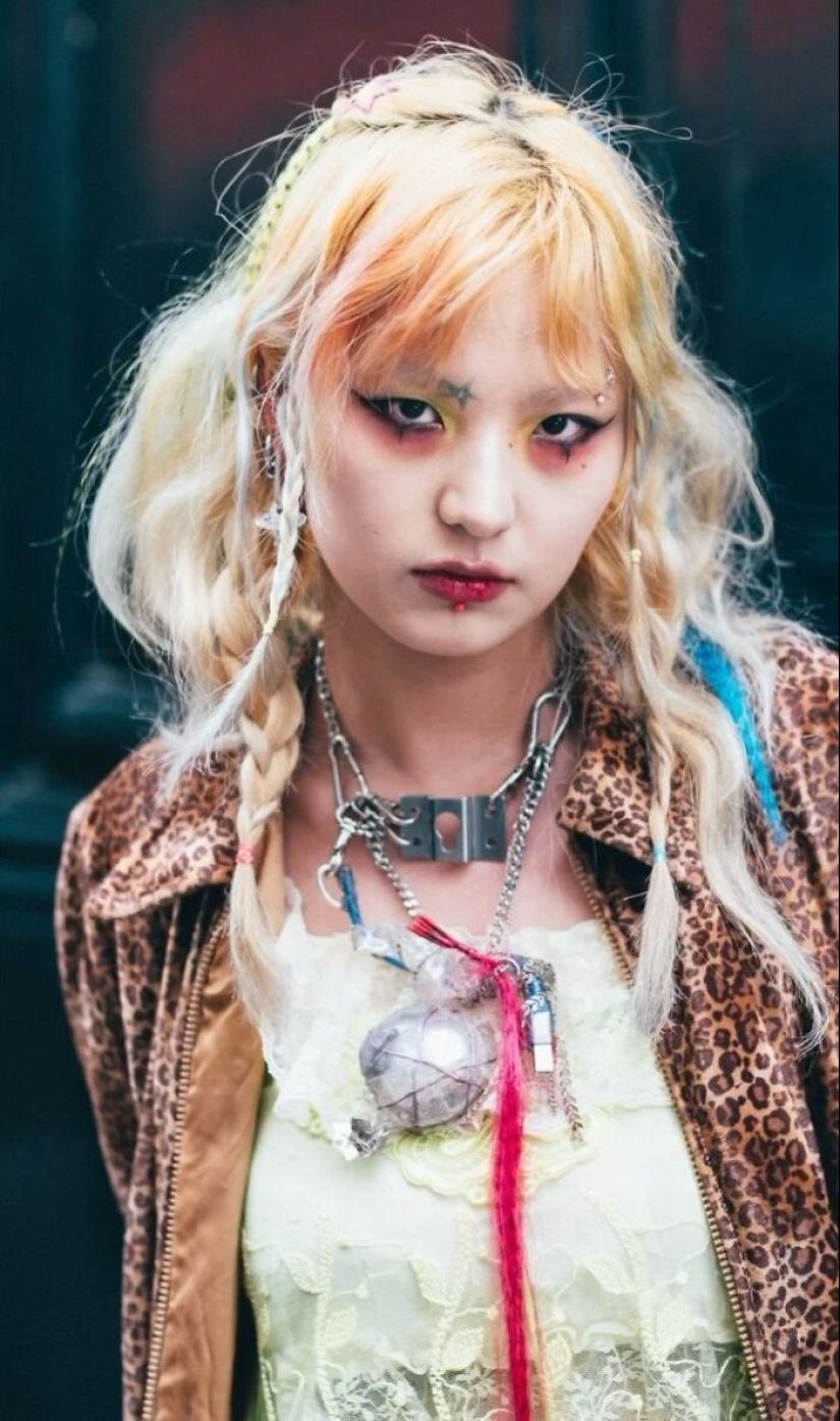 20 Stylish People This Photographer Captured On The Street