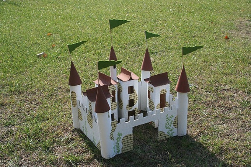 20 ways to keep your child busy