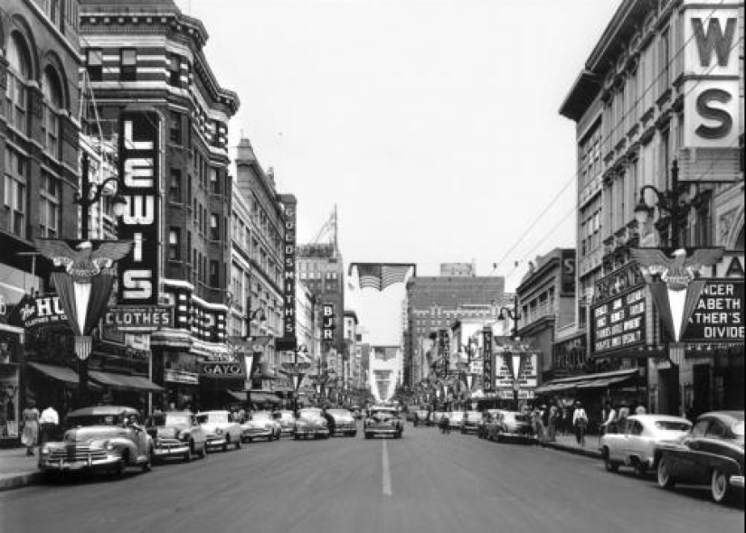 21 rare photos of the king of rock and roll Elvis Presley 21 rare photos of the king of rock and roll Elvis Presley