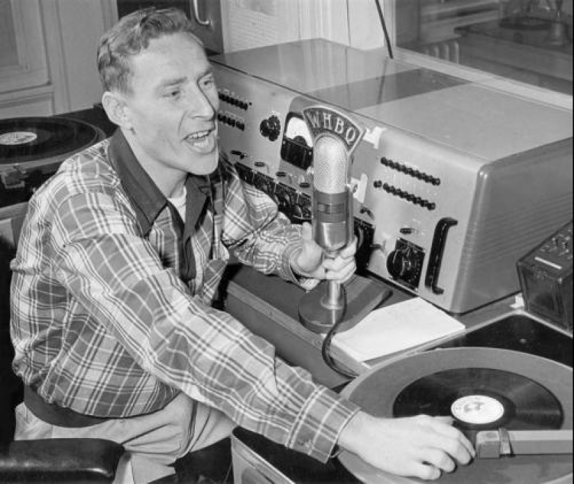 21 rare photos of the king of rock and roll Elvis Presley 21 rare photos of the king of rock and roll Elvis Presley