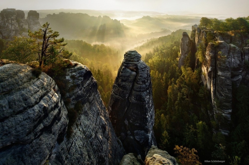 22 amazing landscapes inspired by the fairy tales of the Brothers Grimm