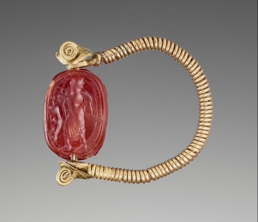 22 Archaeological Artifacts That Upend Views of the Past