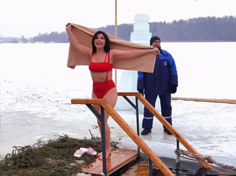 22 brave and beautiful girls who correctly celebrated the Baptism of 2022