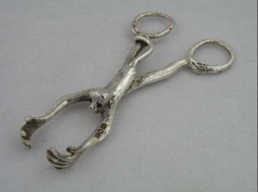 22 Crazy Antiques That Collectors Pay Big Money For 22 Crazy Antiques That Collectors Pay Big Money For