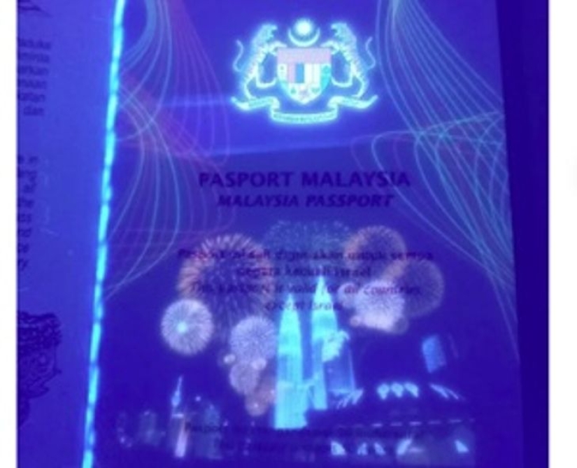 22 ejemplos de cómo el mundo circundante cambia bajo una lámpara ultravioleta 22 ejemplos de cómo el mundo circundante cambia bajo una lámpara ultravioleta