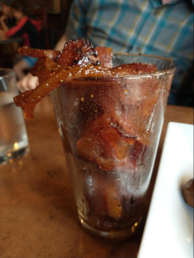 22 examples of crazy serving of dishes, which for some reason exists 22 examples of crazy serving of dishes, which for some reason exists