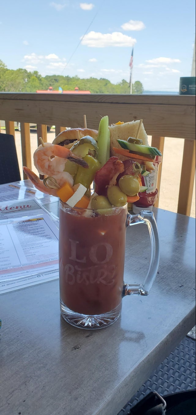 22 examples of crazy serving of dishes, which for some reason exists 22 examples of crazy serving of dishes, which for some reason exists