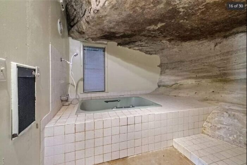 22 examples of strange architecture and design that cause laughter and bewilderment