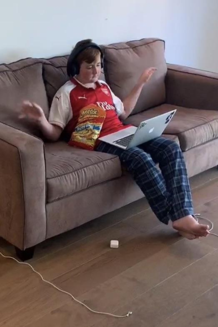 22 foto evidencia de que vivir con hermanos y hermanas no es aburrido en absoluto