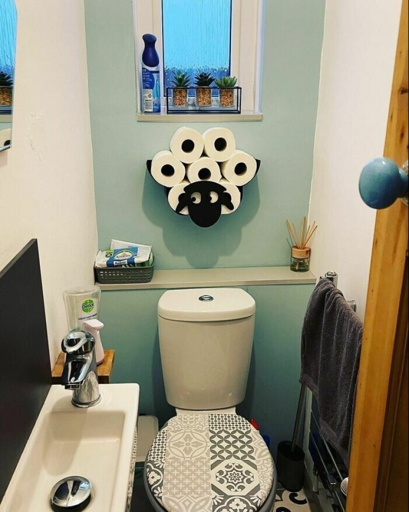 22 funny little things and decor that made the owners of the house laugh and delight 22 funny little things and decor that made the owners of the house laugh and delight