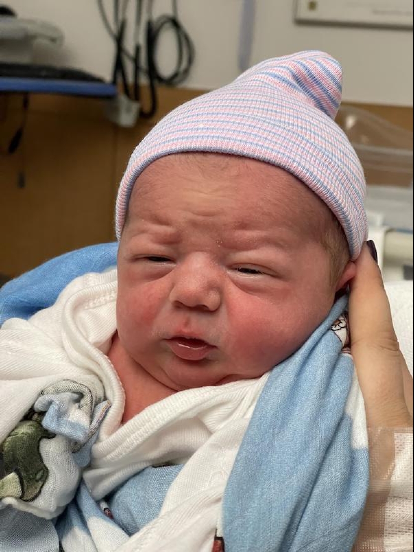 22 funny photos of babies with strikingly adult faces 22 funny photos of babies with strikingly adult faces