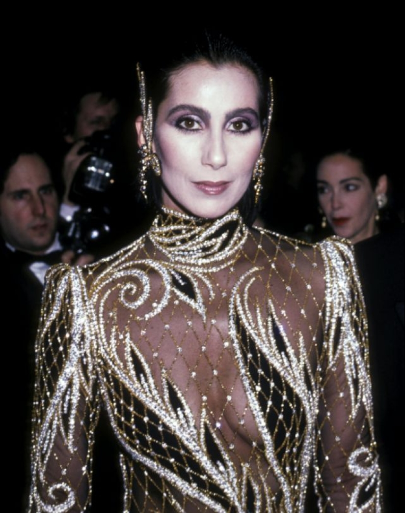 22 gorgeous vintage photos of Cher from the 80s 22 gorgeous vintage photos of Cher from the 80s