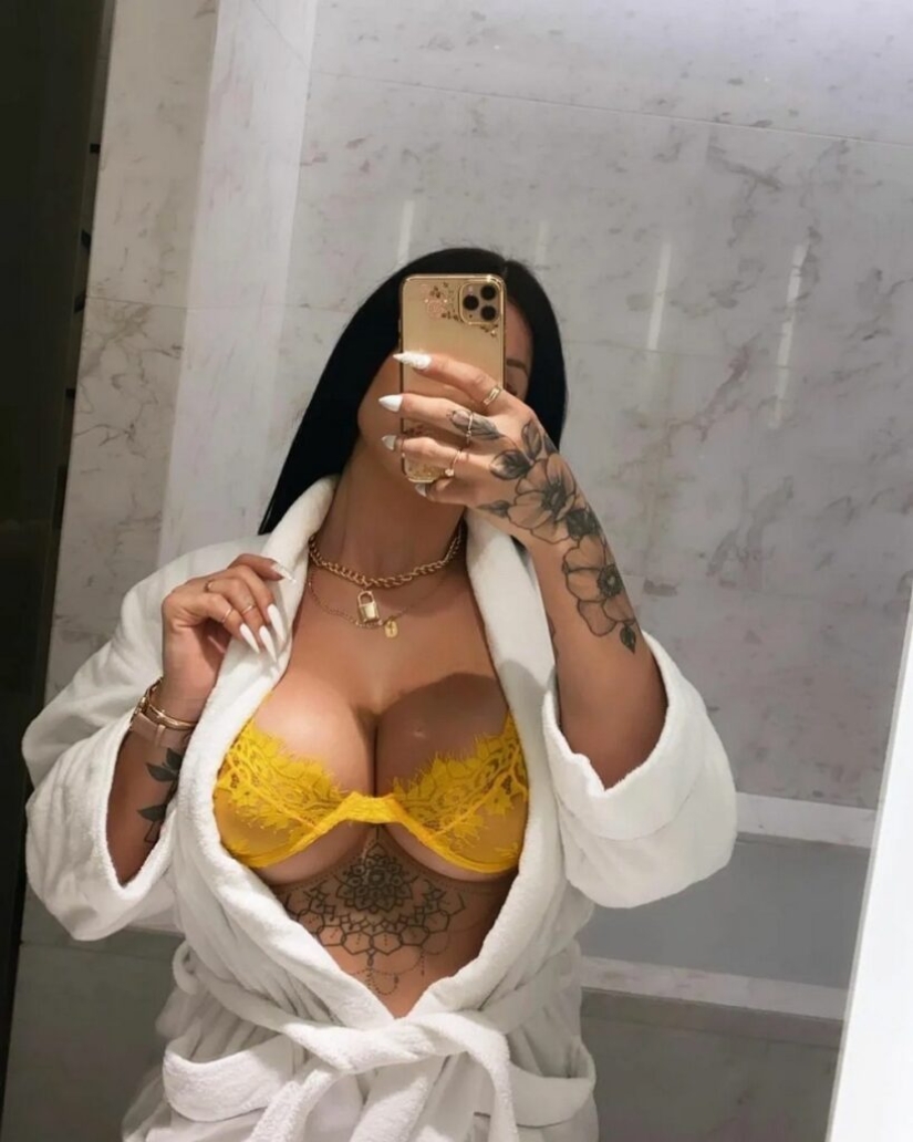 22 hot girls in towels and bathrobes 22 hot girls in towels and bathrobes