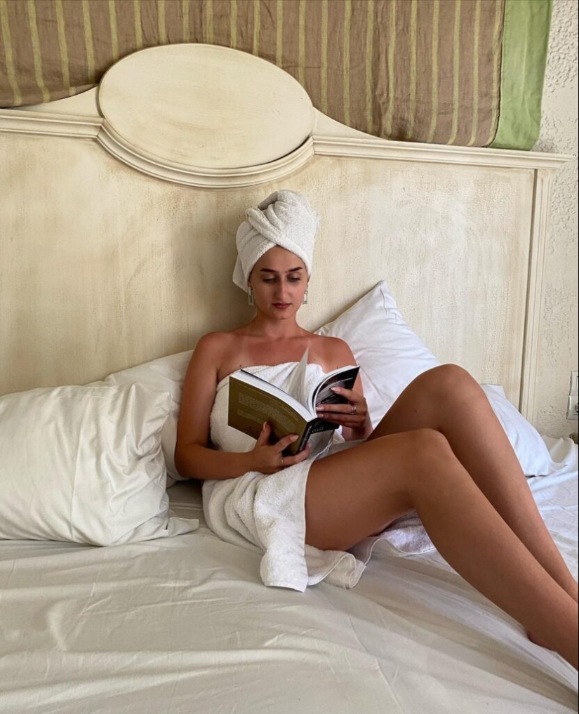 22 hot girls in towels and bathrobes 22 hot girls in towels and bathrobes