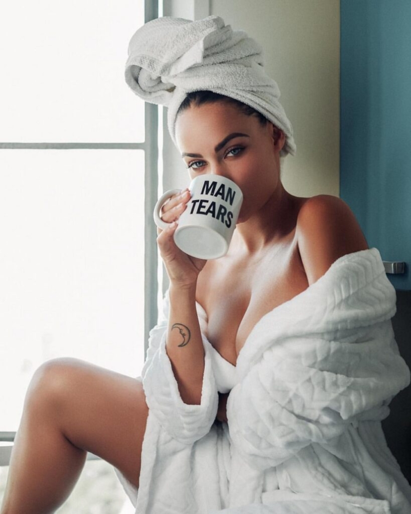 22 hot girls in towels and bathrobes 22 hot girls in towels and bathrobes