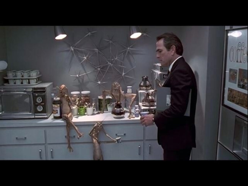 22 huevos de pascua, errores y detalles interesantes en las películas que no notaste 22 huevos de pascua, errores y detalles interesantes en las películas que no notaste