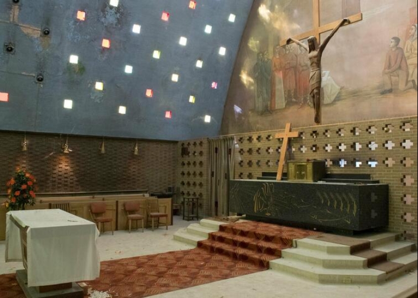 22 mesmerizing photos of abandoned places and buildings 22 mesmerizing photos of abandoned places and buildings