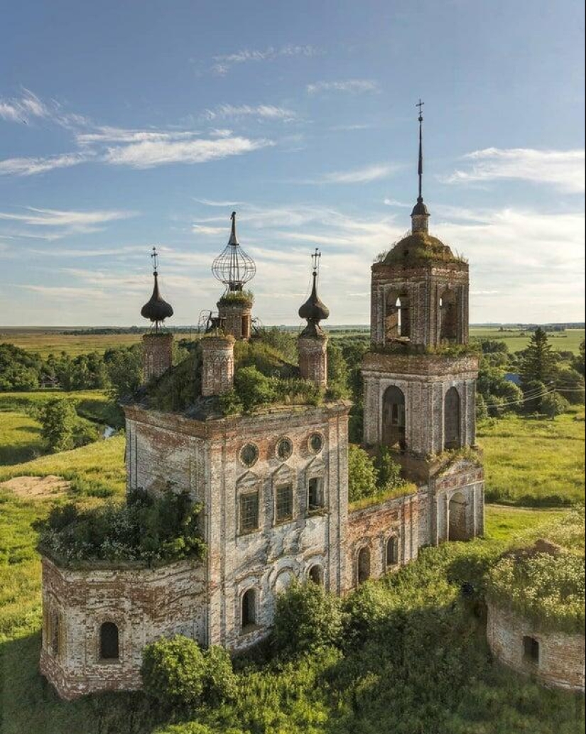 22 mesmerizing photos of abandoned places and buildings 22 mesmerizing photos of abandoned places and buildings