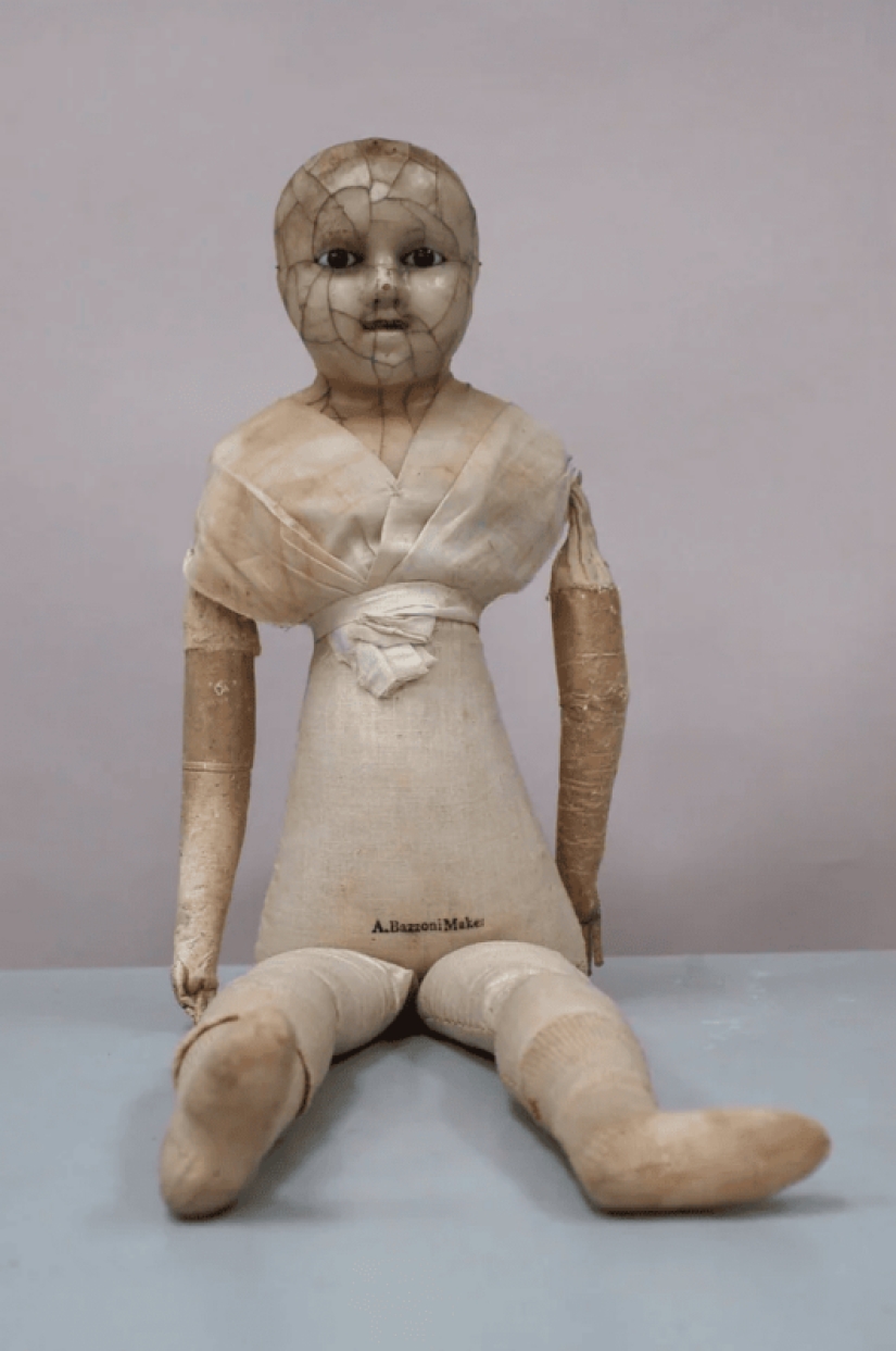 22 Nightmare Dolls: These Finds Will Make You Sleep With the Lights On 22 Nightmare Dolls: These Finds Will Make You Sleep With the Lights On