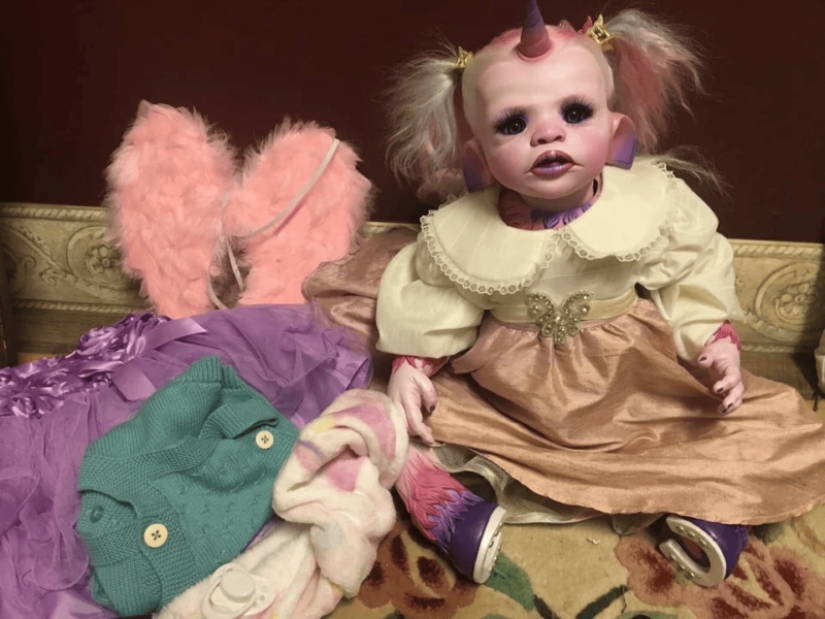 22 Nightmare Dolls: These Finds Will Make You Sleep With the Lights On 22 Nightmare Dolls: These Finds Will Make You Sleep With the Lights On