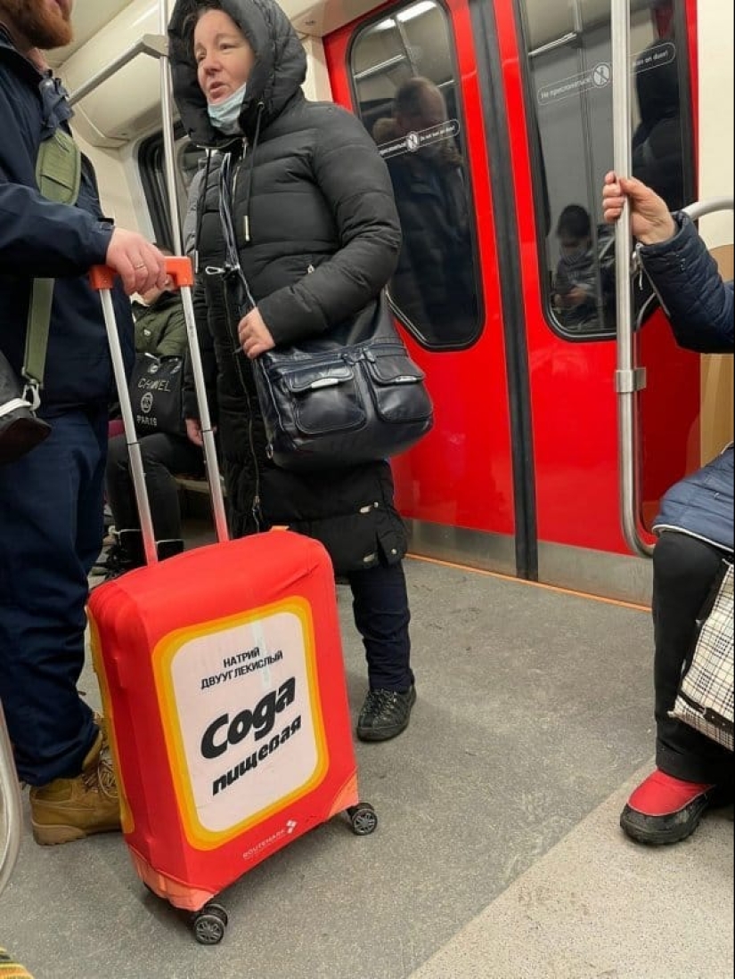 22 of the most colorful characters who managed to meet in the subway