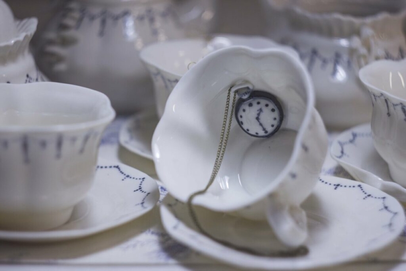 22 photos of unusual and even strange designer dishes