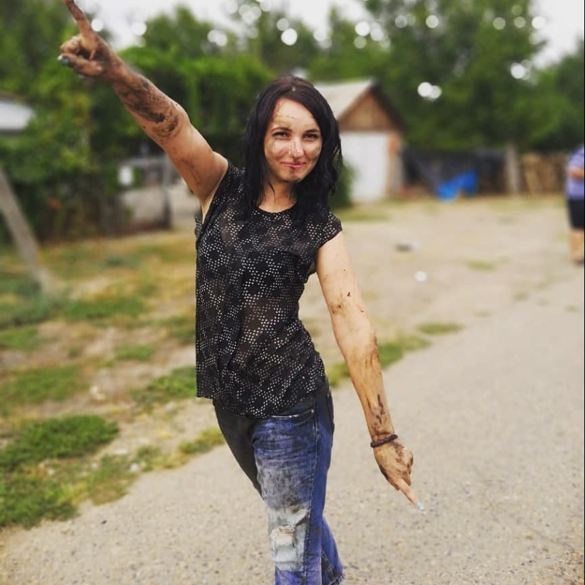 22 photos of very dirty girls