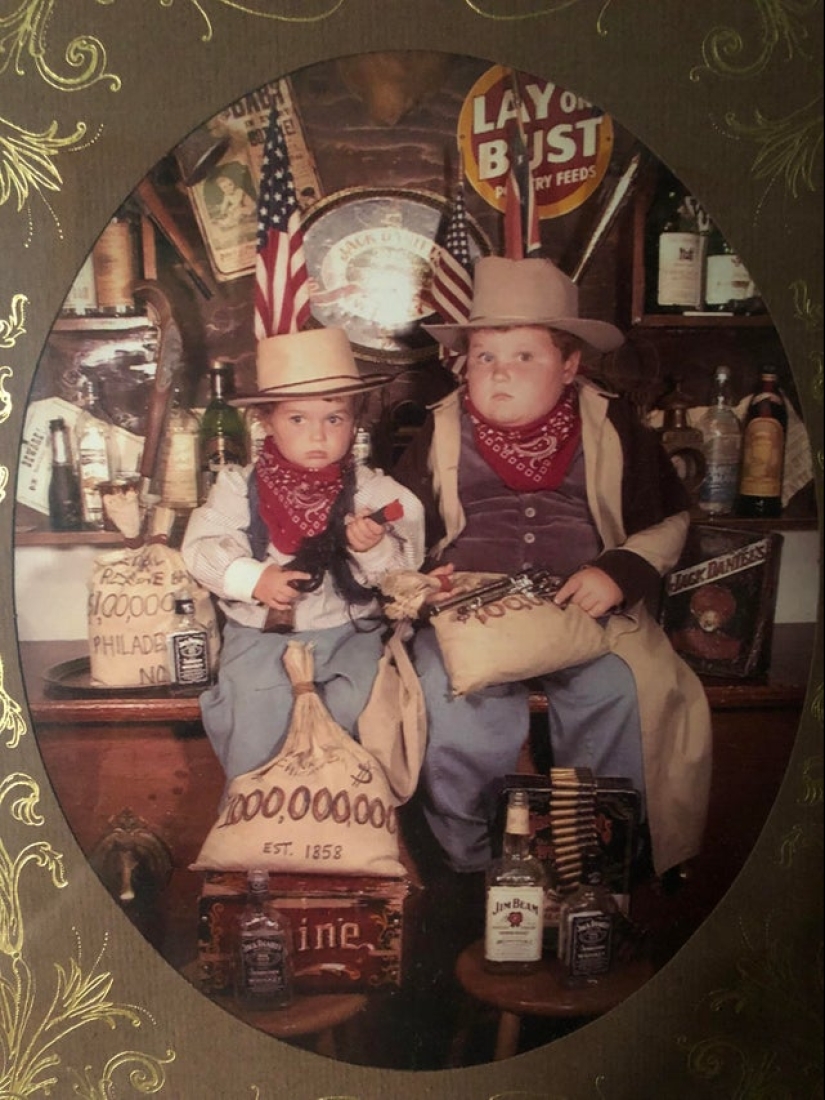 22 photos that perfectly convey what it means to live with brothers and sisters 22 photos that perfectly convey what it means to live with brothers and sisters