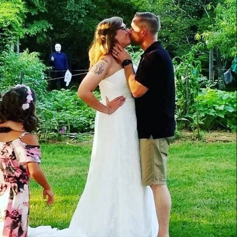 22 photos with tricks and illusions, which are so difficult to understand 22 photos with tricks and illusions, which are so difficult to understand