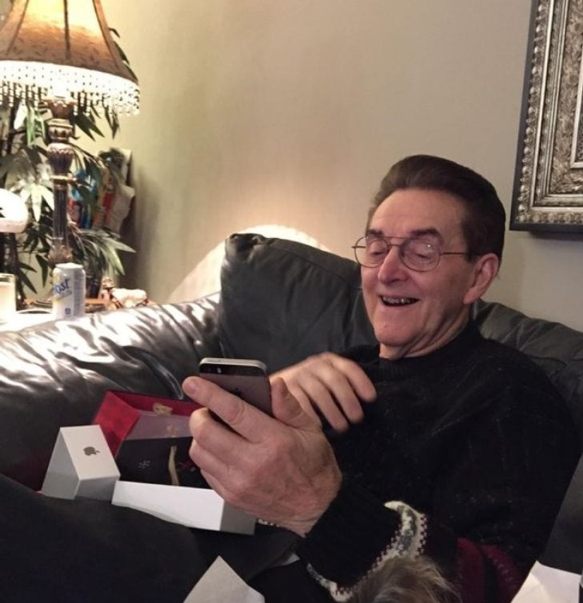 22 photos with vivid emotions of people who did something for the first time