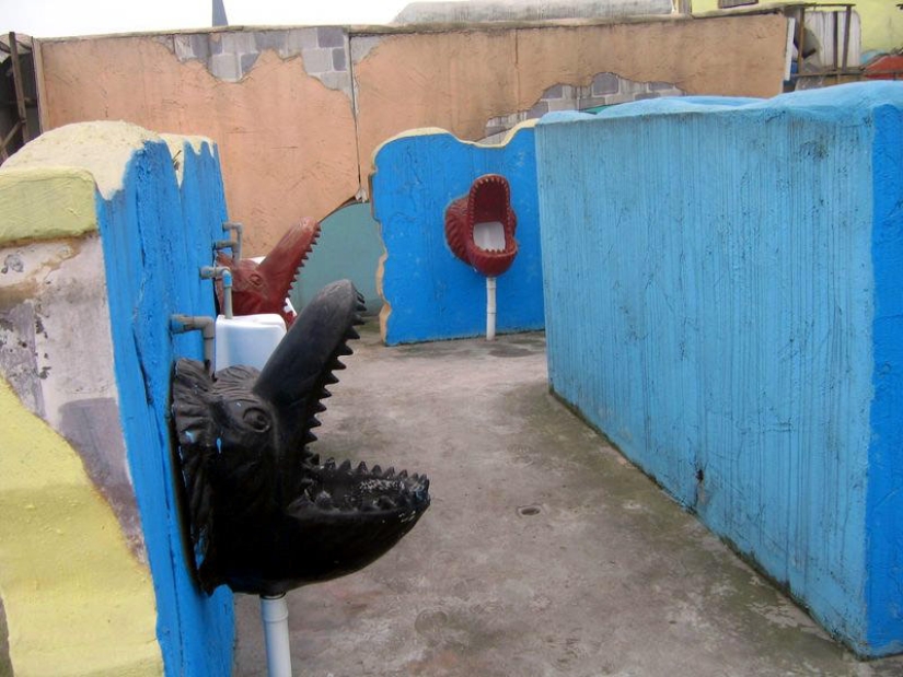 22 toilets where something strange happens 22 toilets where something strange happens