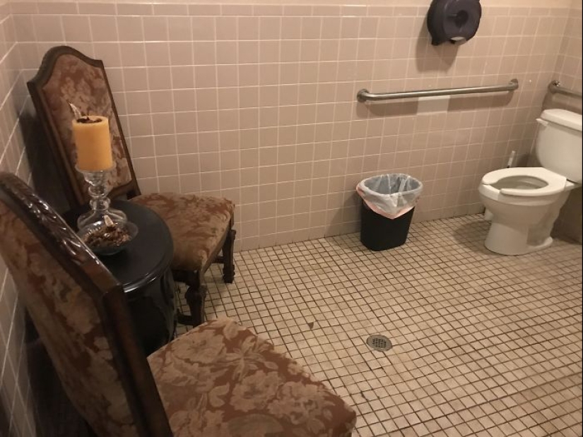 22 toilets where something strange happens 22 toilets where something strange happens