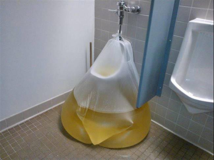 22 toilets where something strange happens 22 toilets where something strange happens