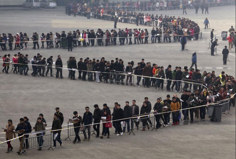 23 shocking photos about how many people there are in China