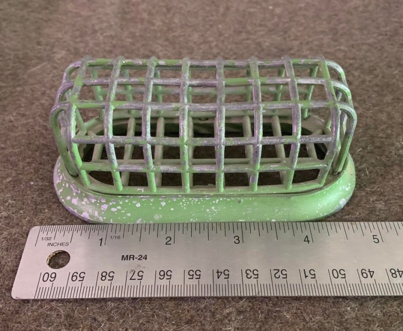 24 interesantes, pero oscuro sujeto, el cual tuve que pedir en la Red