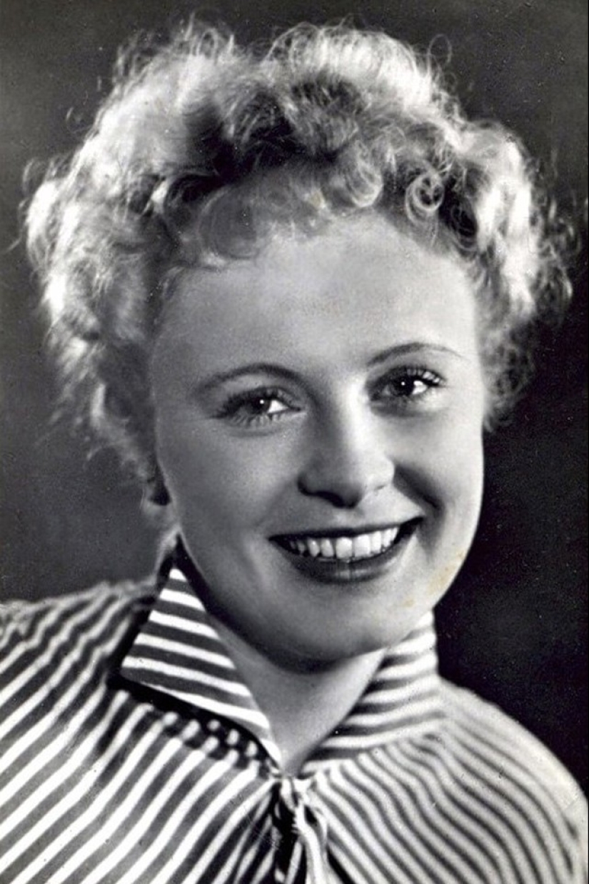 25 actresses of the domestic theater and cinema who drove men crazy with just one look 25 actresses of the domestic theater and cinema who drove men crazy with just one look