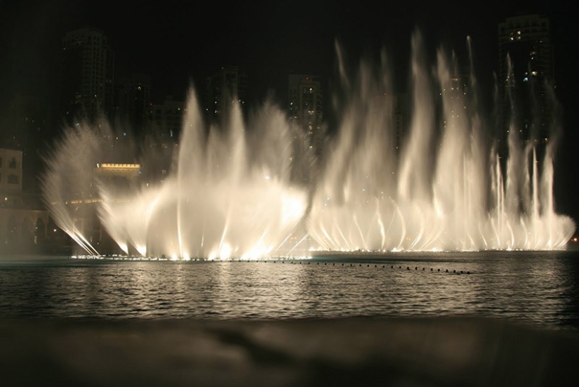 25 most amazing fountains from all over the world