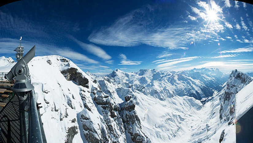 25 most beautiful places where no one will bother you