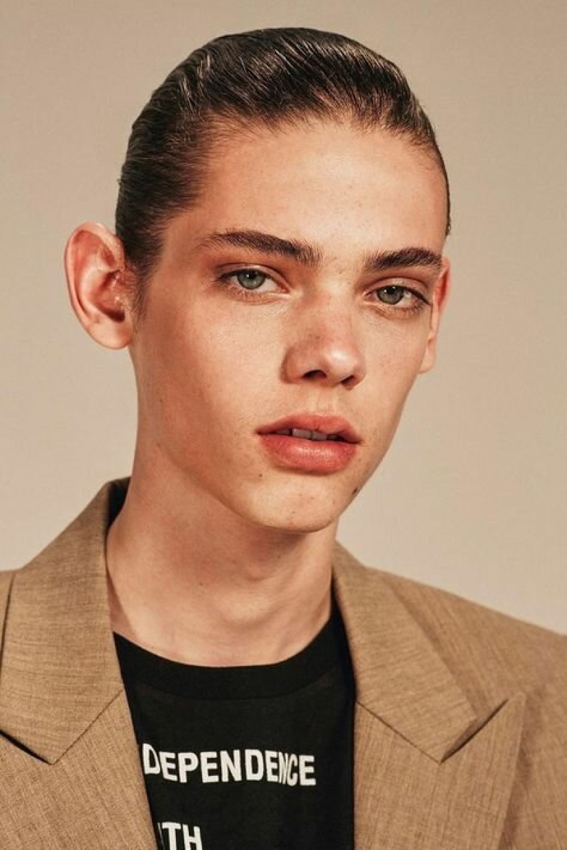 25 people with unique faces that attract and repel at the same time