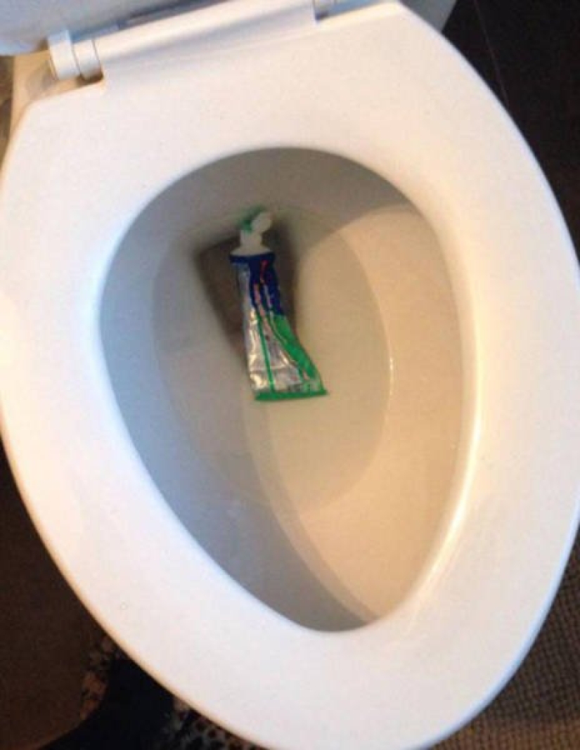 25 photos of people who clearly have big problems with luck