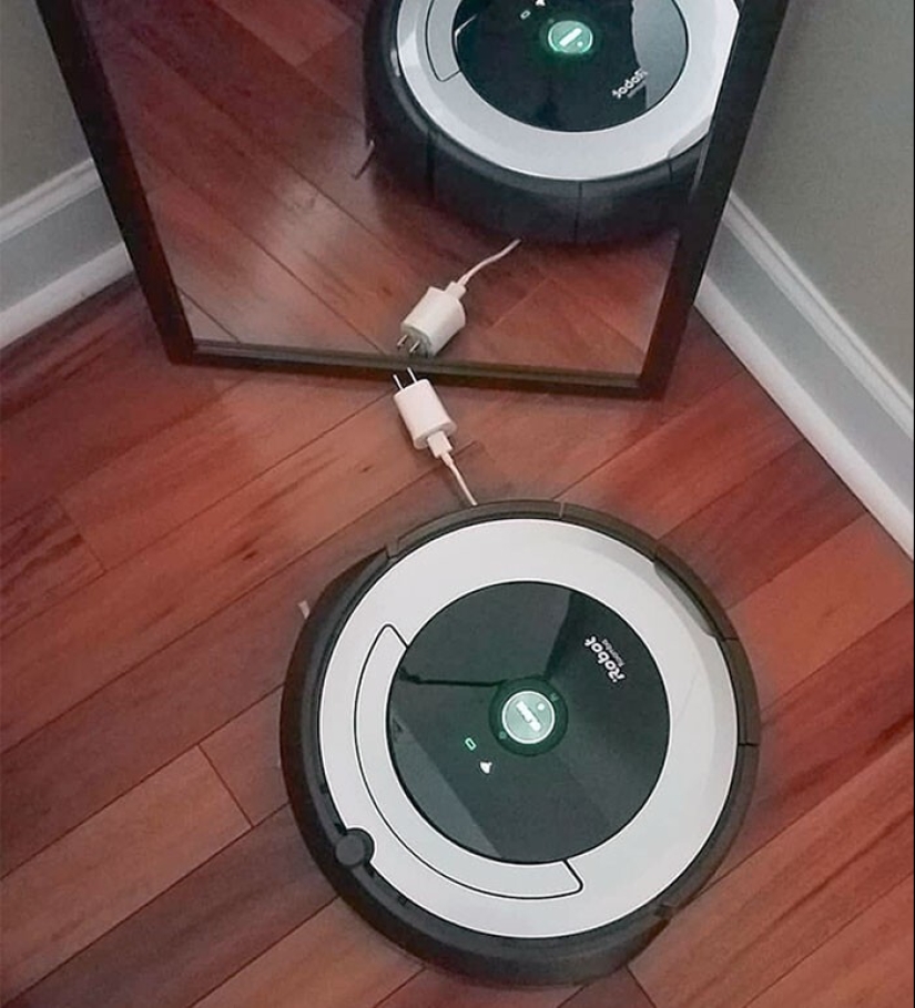 25 proofs that robot vacuum cleaners are still pranksters