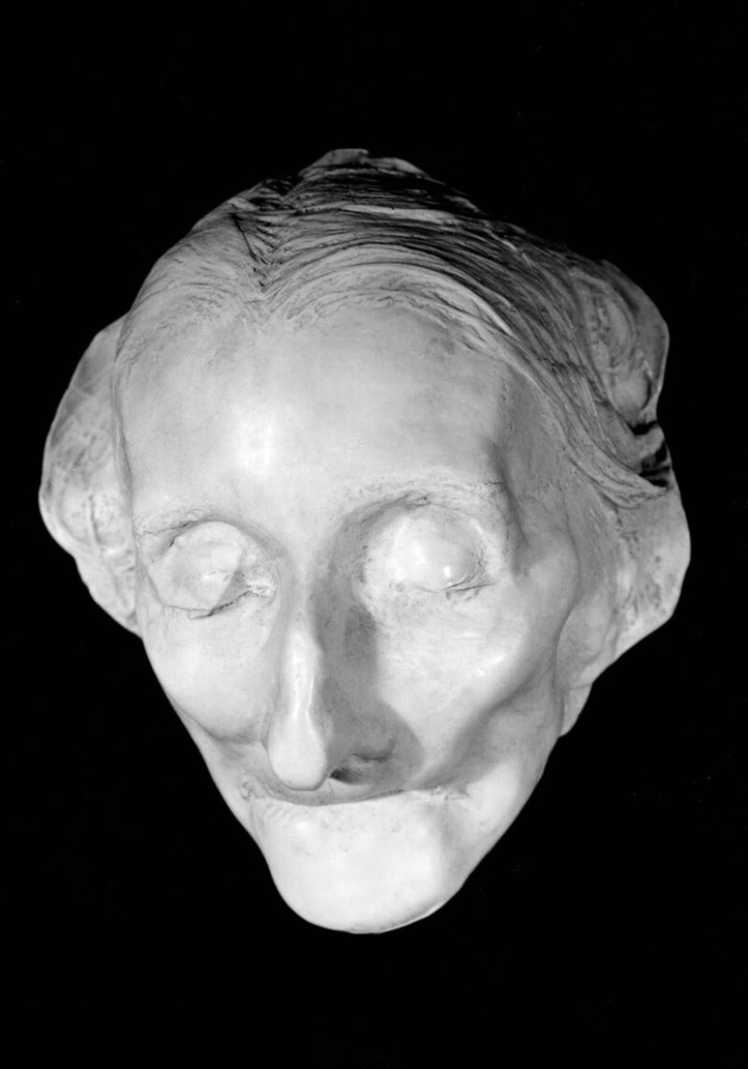26 death masks of famous historical figures 26 death masks of famous historical figures