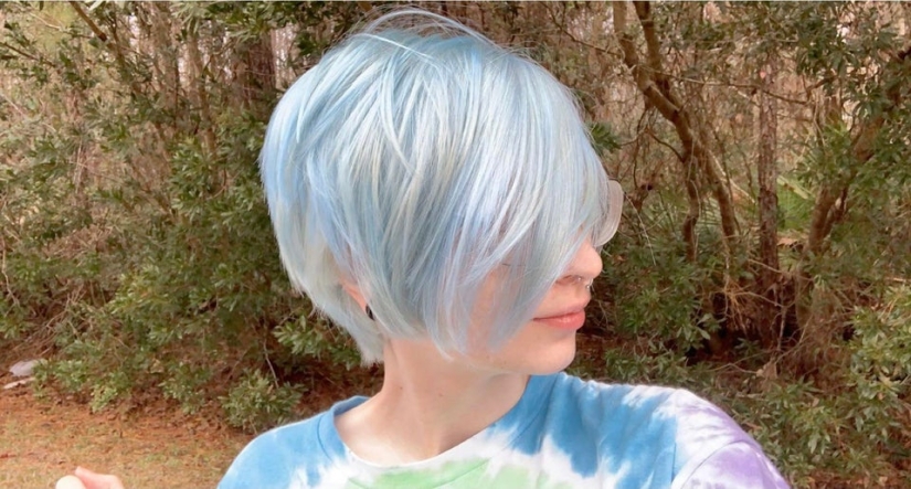 27 fotos de chicas que se aventuraron a teñir el cabello brillante 27 fotos de chicas que se aventuraron a teñir el cabello brillante