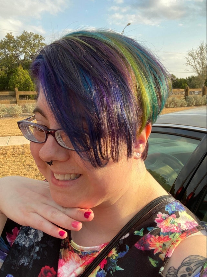 27 photos of girls who ventured into bright hair coloring 27 photos of girls who ventured into bright hair coloring