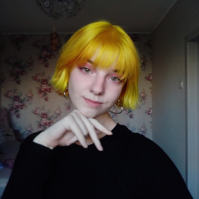 27 photos of girls who ventured into bright hair coloring 27 photos of girls who ventured into bright hair coloring