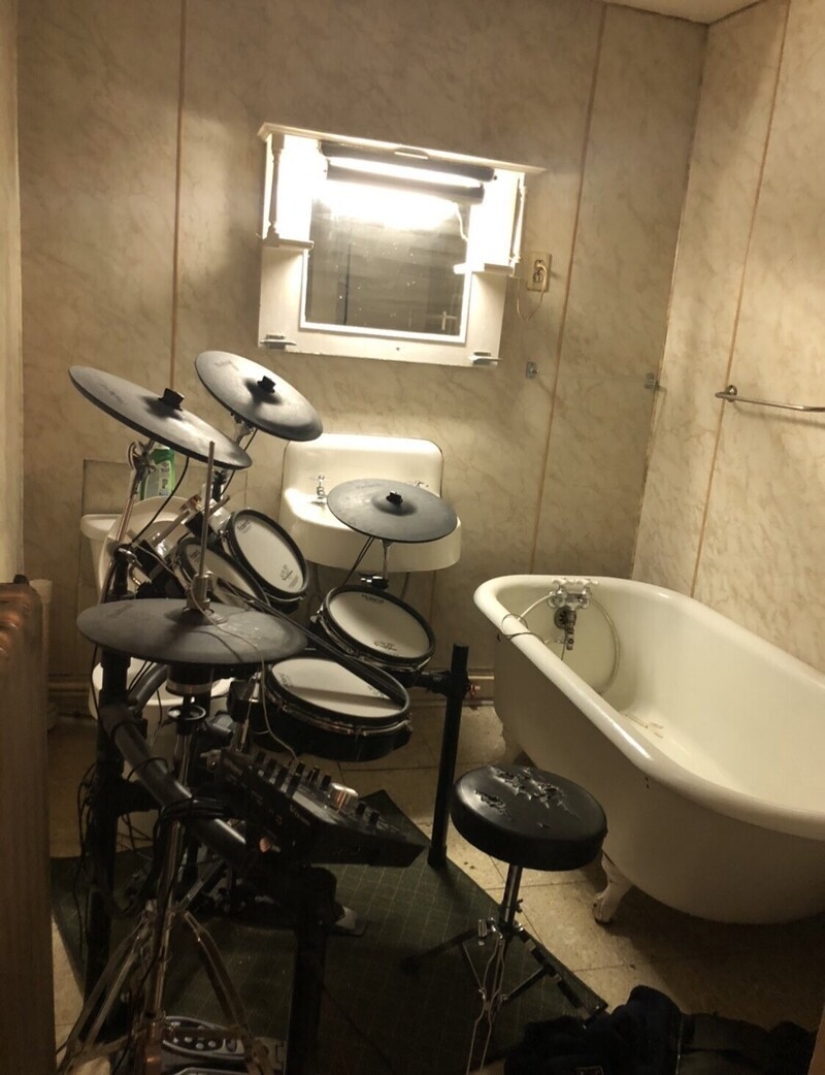 30 cosas extrañas que las niñas se encuentran en los hombres cuartos de baño y aseos