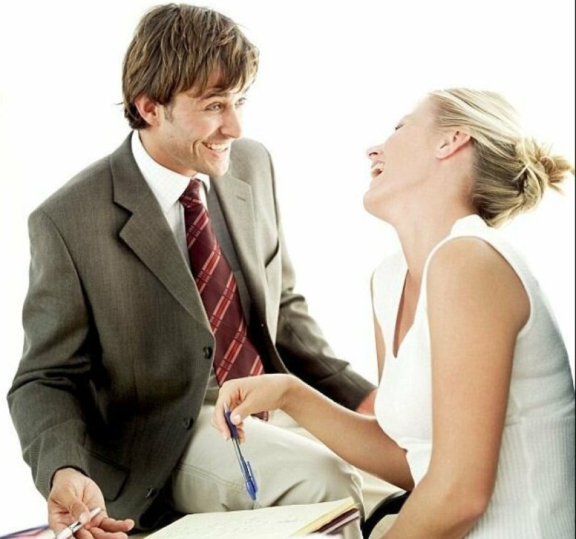 30 divertidos memes dedicados a la obra y colegas