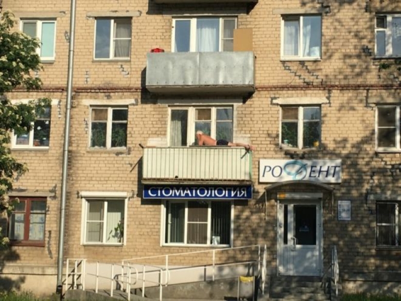 30 ejemplos de baños de sol extremos en el techo, en la ventana y no solo