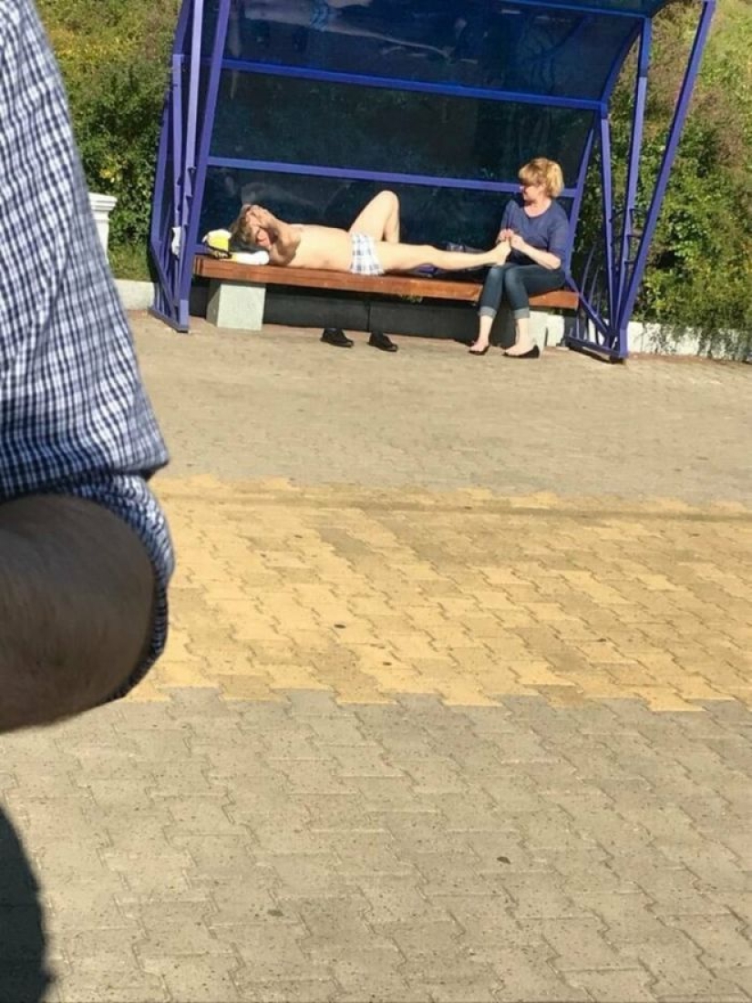 30 ejemplos de baños de sol extremos en el techo, en la ventana y no solo