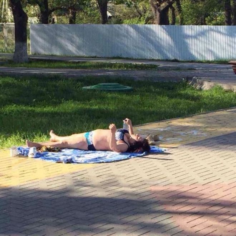 30 ejemplos de baños de sol extremos en el techo, en la ventana y no solo